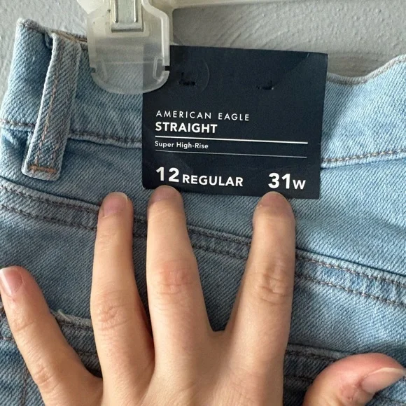 American Eagle Outfitters Light Blue Super High-rise Straight Jeans - Picture 4 of 5